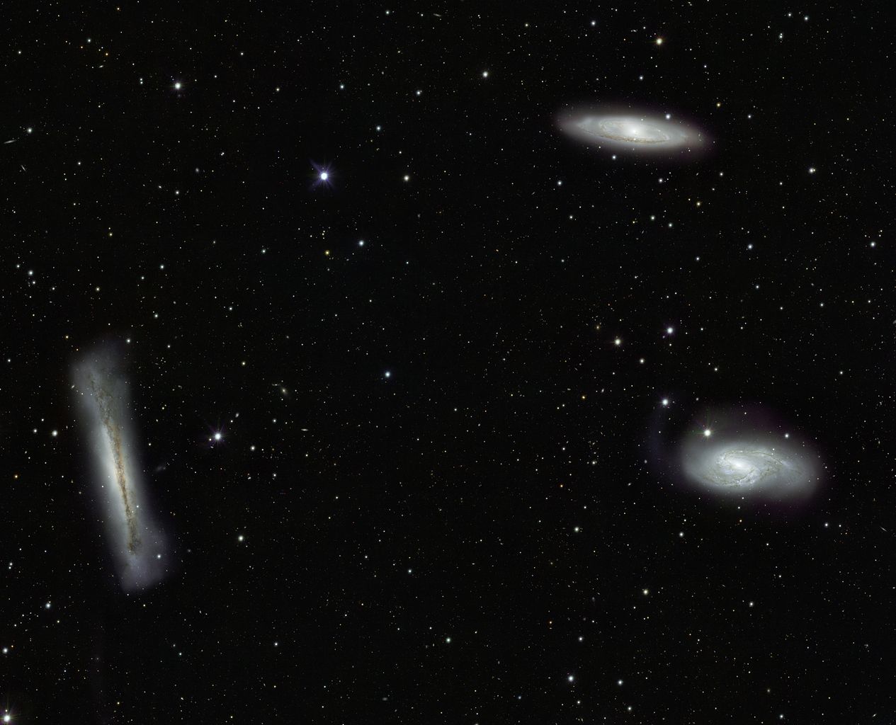 leo triplet of galaxies